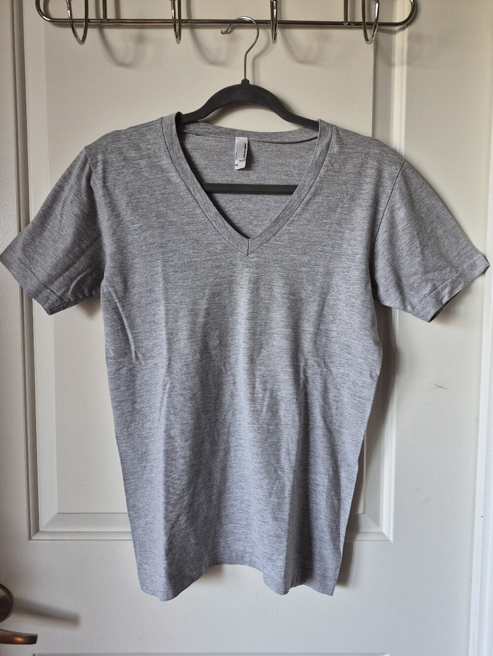 American Apparel Gray V-Neck Tee | Men Size XS